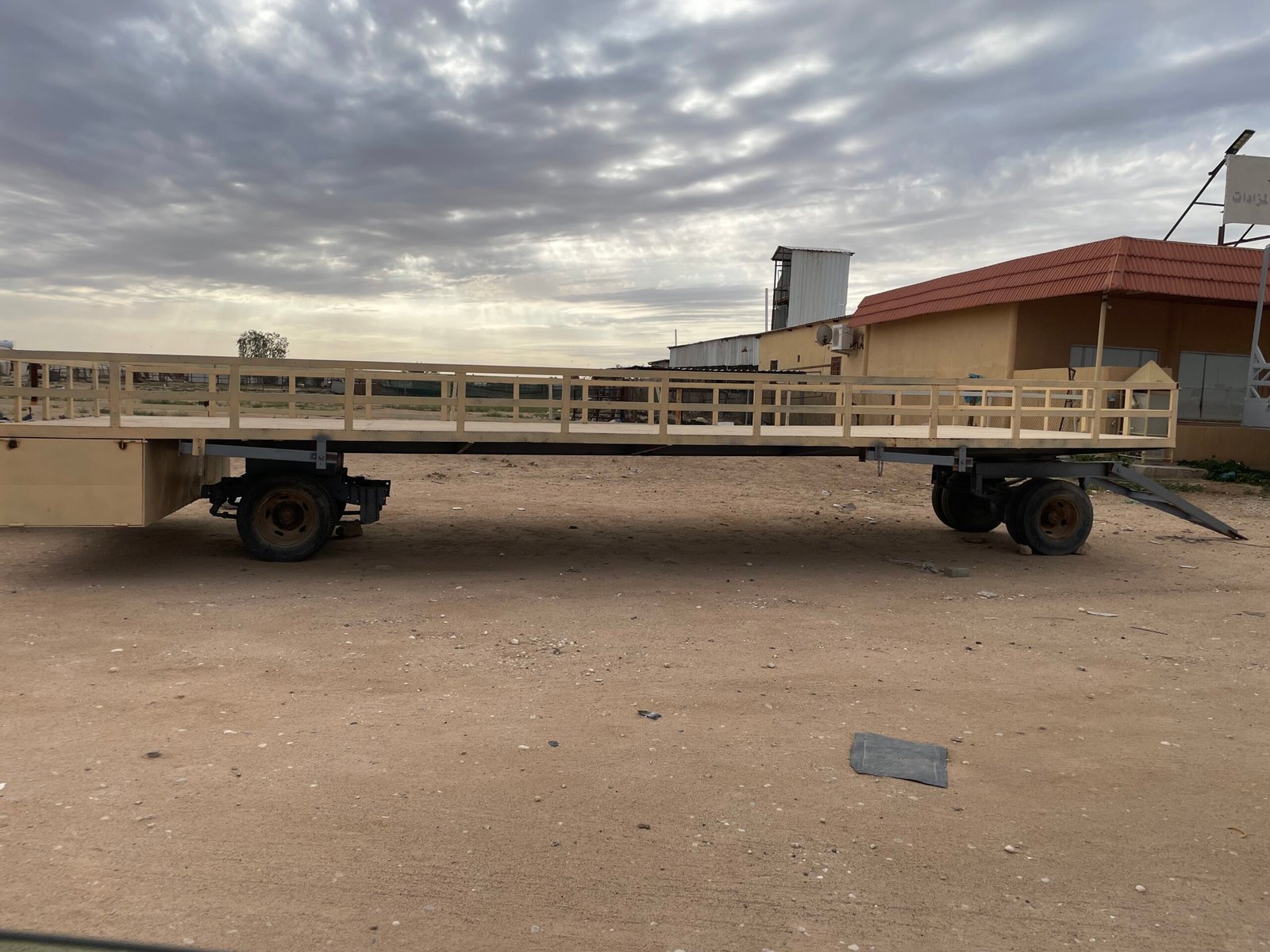 خزان ماء+ مطبخ